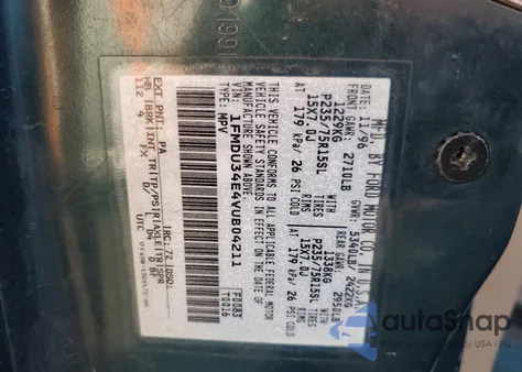 1997 Ford Explorer z USA, uszkodzony, nr VIN 1FMDU34E4VUB04211